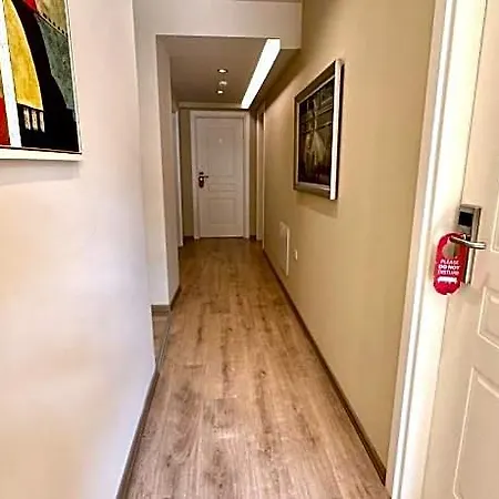酒店 4r 地拉那